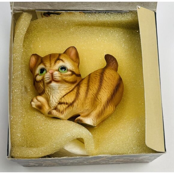 VTG 1983 Lot 2 HOUSE OF GLOBAL ART 2" The Harvey Knox Kingdom CAT FIGURINES +Box - Picture 2 of 8